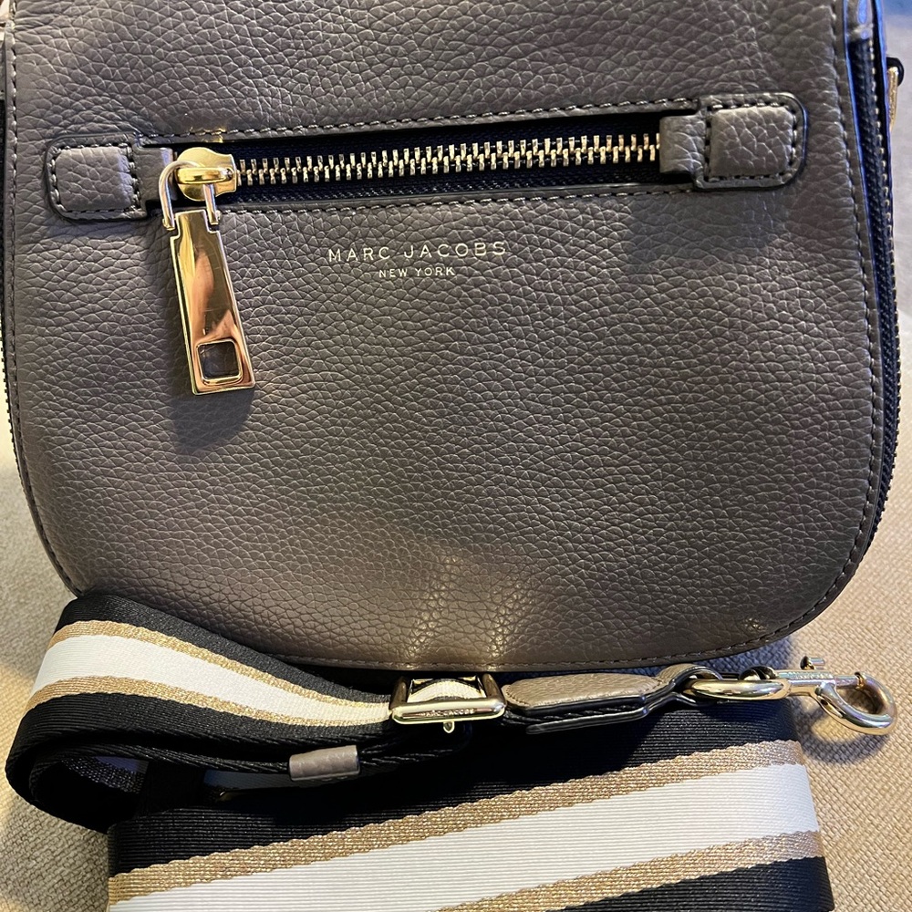 Marc Jacobs Gray Pebbled Leather Crossbody